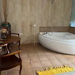 Casa Mas Molines Con Piscina, Jacuzzi Y Barbacoas. Chalet Montras