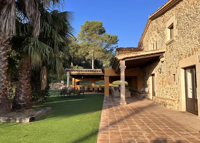 Domek alpejski Casa Mas Molines Con Piscina, Jacuzzi Y Barbacoas. Montrás