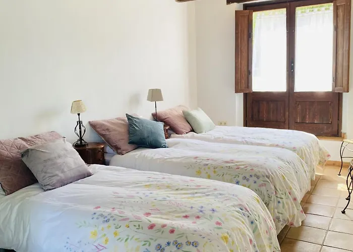 Casa Mas Molines Con Piscina, Jacuzzi Y Barbacoas. Montrás